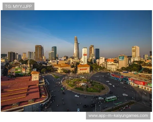 胡志明市马拉松:越南选手接连突破,赛事精彩纷呈!,越南胡志明市航拍 胡志明市马拉松:越南选手接连突破,赛事精彩纷呈!,越南胡志明市航拍